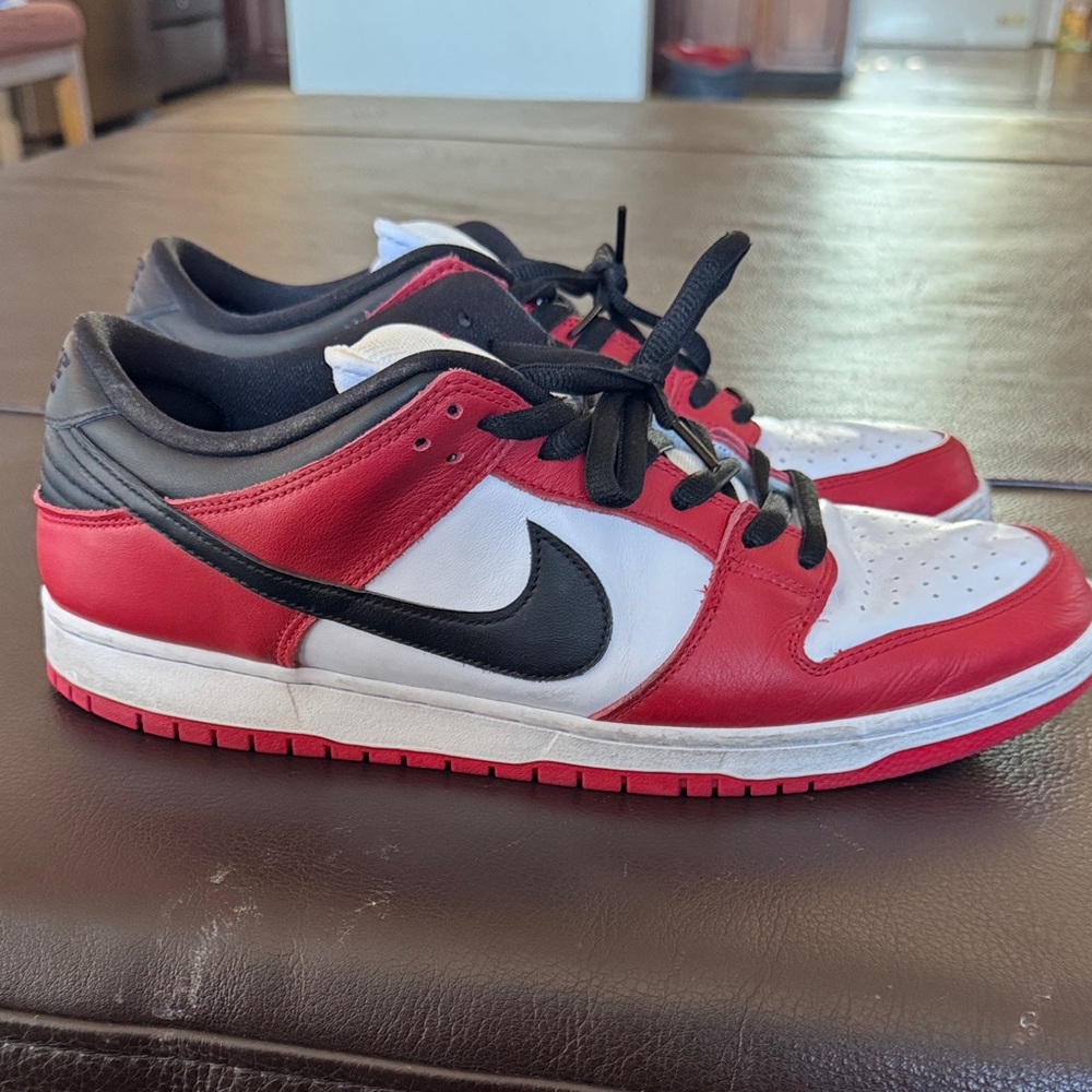 Nike Red and White Men's Sneakers